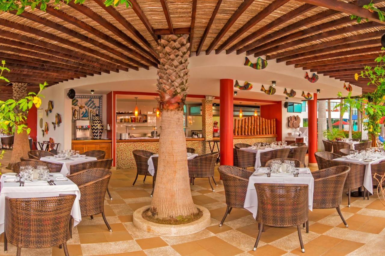 Resort Royal Decameron Punta Centinela 4*