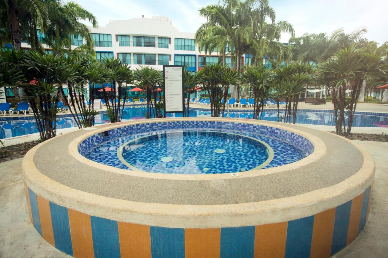 Resort Royal Decameron Punta Centinela 4*